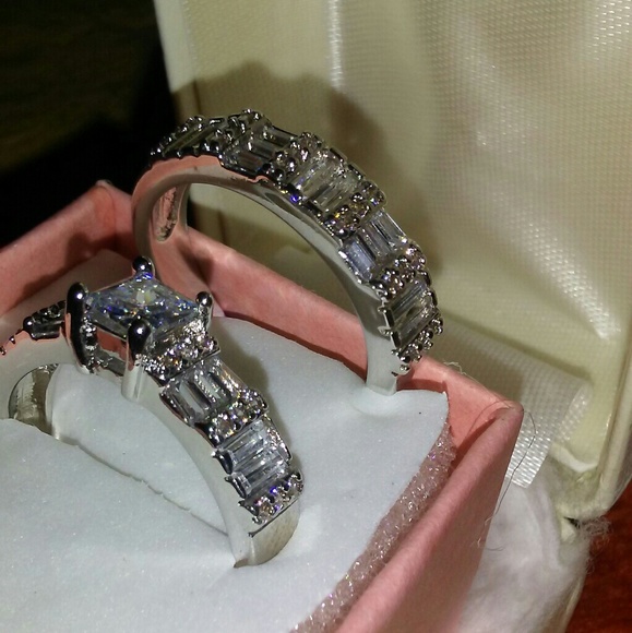 Wedding ring set - Picture 3 of 3